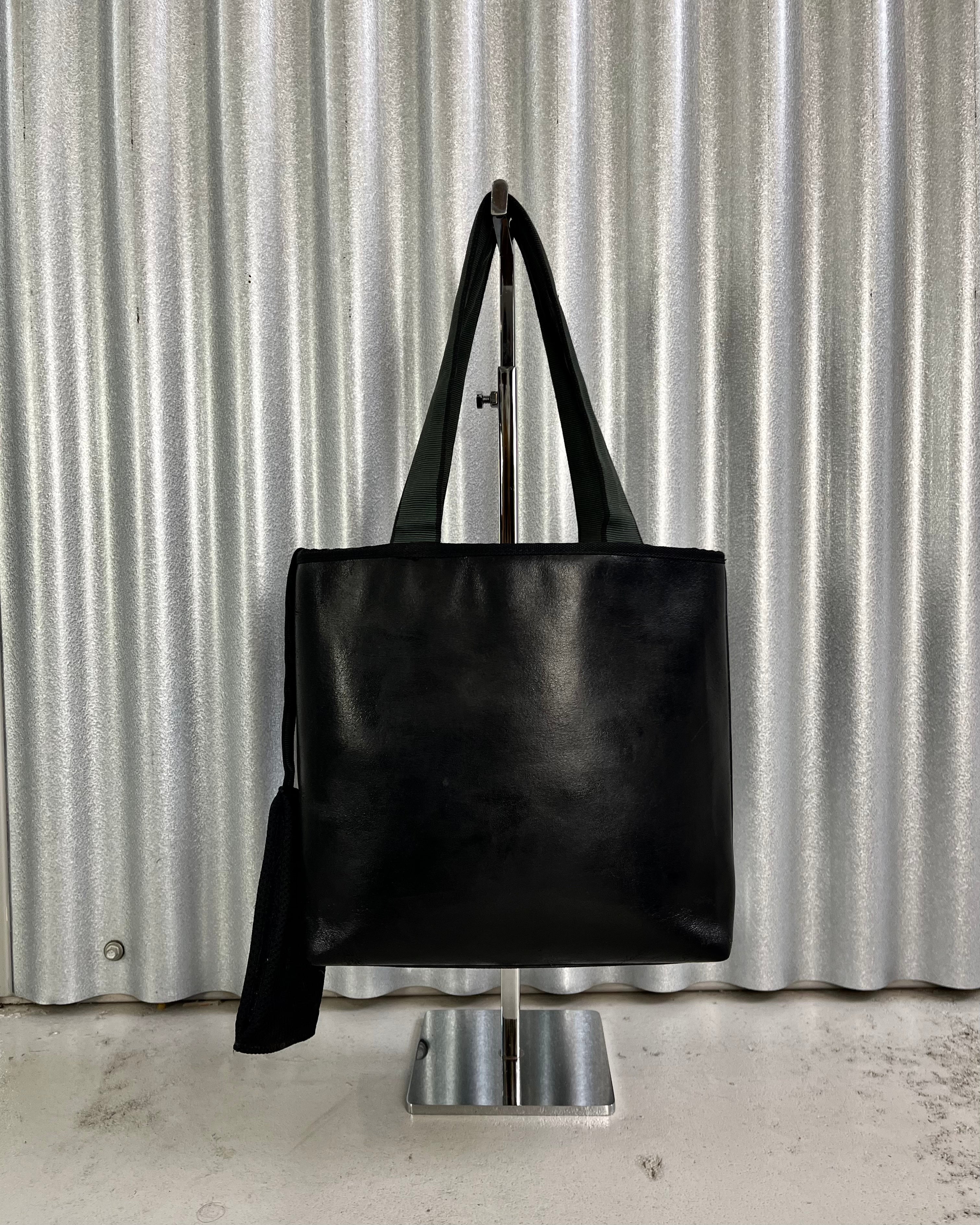 Miu Miu 1990's Archive Leather Tote Bag Black – Amber Handbags
